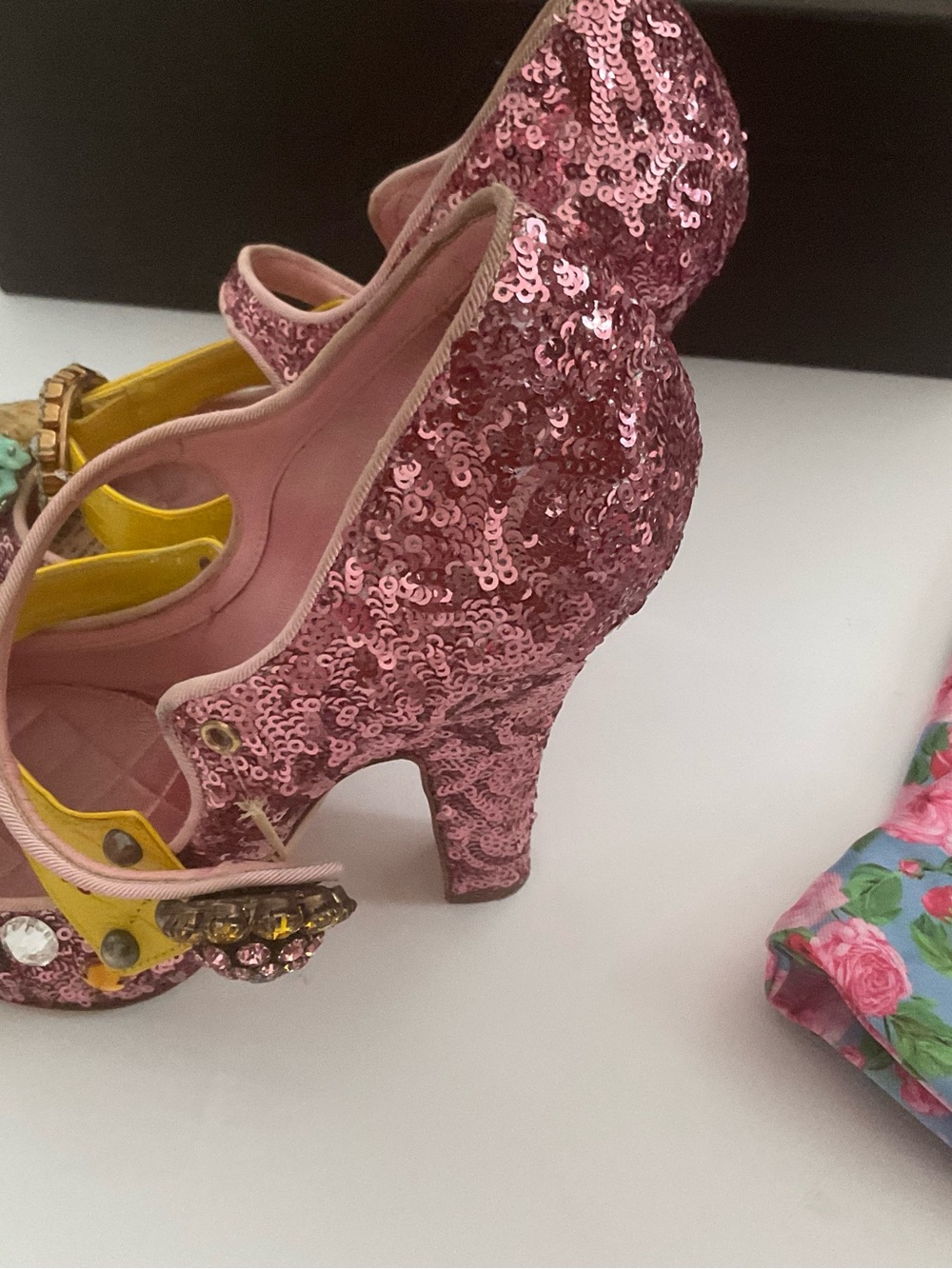 Dolce & Gabbana Pink Embellished Pointed-Toe Flats - Picture 12 of 16